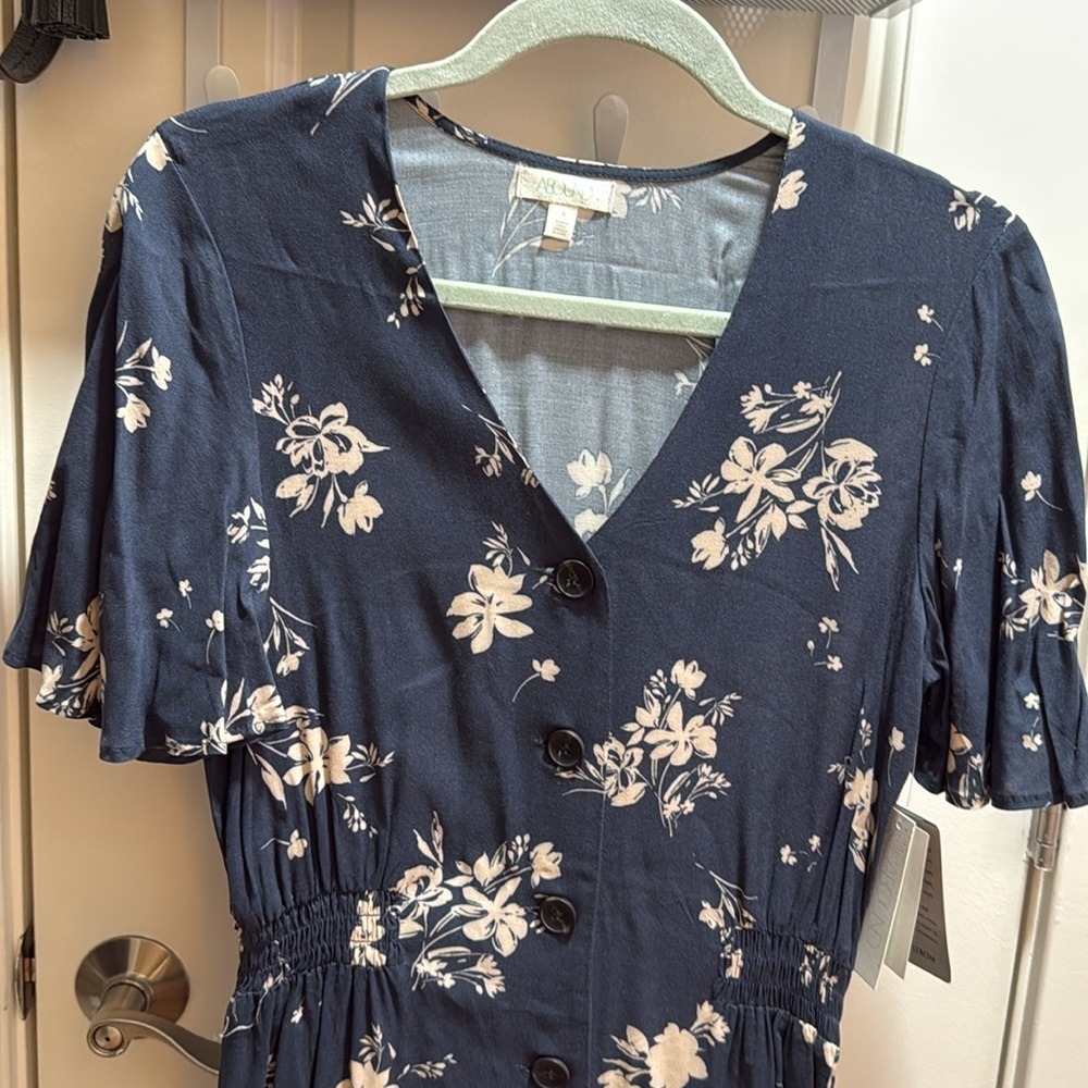 ABOUND Navy Floral Button Front Smocked Waist Flutter Sleeve Dress Size S - Picture 3 of 6